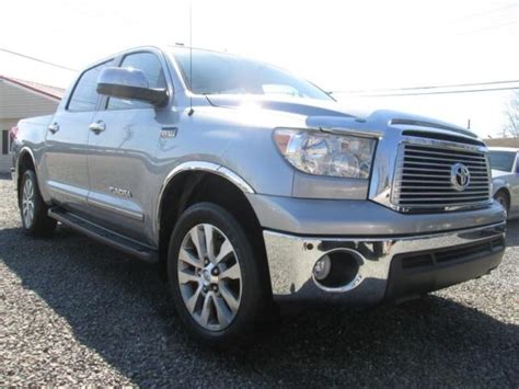 2011 Toyota Tundra Limited Extended Crew Cab Pickup 4 Door 57l