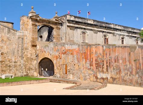 Fort San Cristobal In Old San Juan Stock Photo Alamy