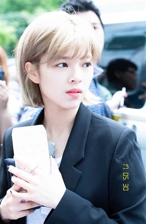 15 Female Idols Who Sported Short Blonde Hair And Slayed With Their