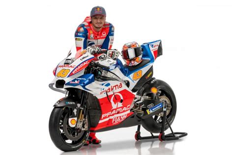 Oblong road, south williamstown, ma, bedroom, autumn view. ALMA Pramac Ducati: presentato il team 2018 con Danilo ...