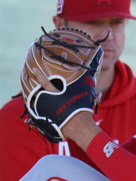 What Pros Wear Shohei Ohtani Wearing New Balance Glove With New