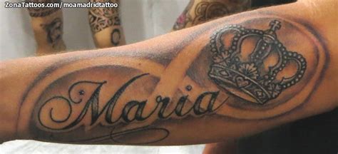 Tatuaje De Mar A Nombres Coronas