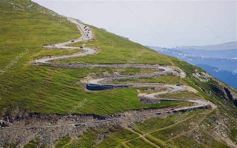 Book cabana transalpina, ranca on tripadvisor: Transalpina mountain highway in Romania — Stock Photo ...