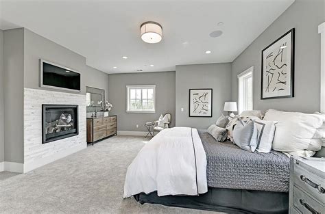 It gives you a neutral backdrop for decorating in virtually any color. #Bedroompaint | Grey carpet bedroom, Grey carpet, Living ...
