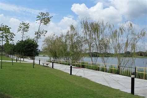 Institute of chinese studies (ics kampar). UTAR - Kampar campus | There is a lake in the campus ...