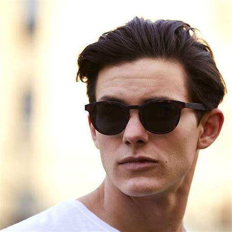 Check out the hows, the whats, and the whys in our guide to this season's best sunglasses for men. 11 Designer Sunglasses for Men 2021 - Best Sunglass Brands