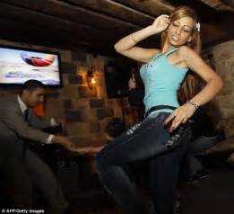 Dancing In Damascus The Clubbers Still Determined To Enjoy A Night On