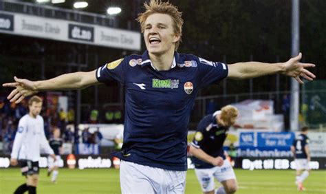 Latest on real madrid midfielder martin ødegaard including news, stats, videos, highlights and more on espn. Martin Odegaard اوديغارد : خروج كريستيانو رونالدو يفسح ...