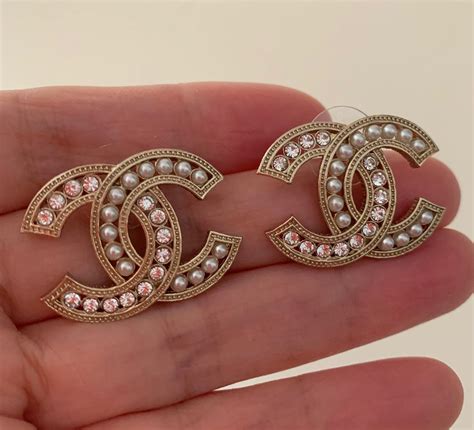 Chanel Gold Stud Earrings Crystal Cream Pearl Medium Big Cc Authentic
