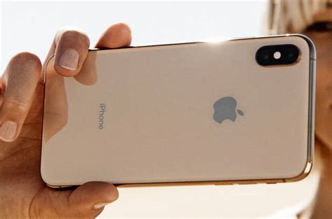 Apple's supersized iphone xs max has finally arrived. Is Apple's iPhone XS Max Price Crazy? It's Working for ...