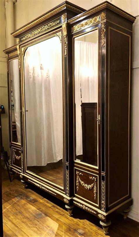 Antique French Louis XVI Style Bedroom Suite by Master ...