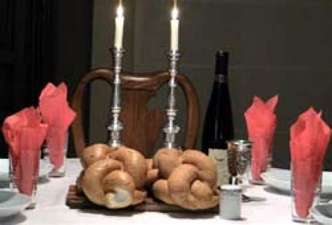 Shabbat What To Expect At A Jewish Sabbath Dinner Shabbat Dinner