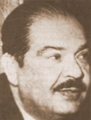 لم يكد يمر يوم واحد على آلاف التعليقات لمحمد صلاح بعد ظهوره في صورة على حسابه بإنستجرام يعبر فيها عن ضيقه حتى سارع في اليوم التالي إلى تغيير «موده». صلاح نصر - ويكيبيديا
