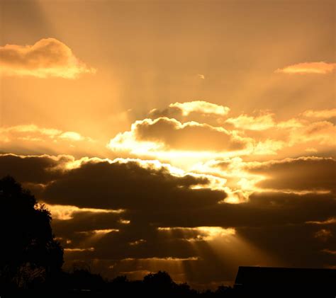 Sunset Rays Clouds Godrays Light Sun Sunrays Hd Wallpaper Peakpx