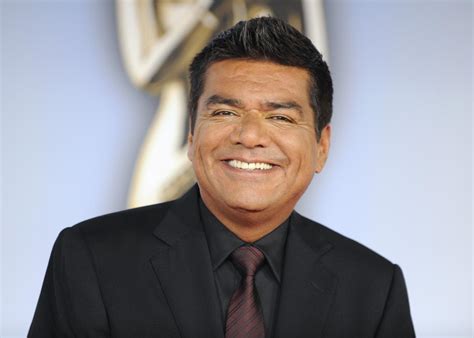 George Lopez Pretends To Urinate On Trump S Hollywood Walk Of Fame Star