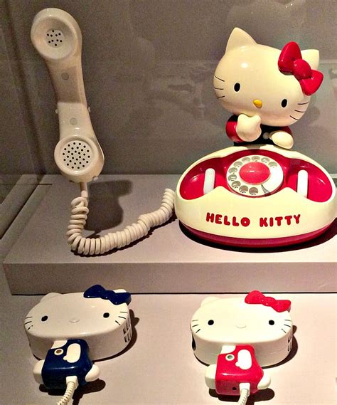 Hello Kitty Collectible Telephone Senboku