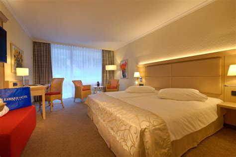 What is garmisch partenkirchen famous for? Eibsee Hotel a Garmisch Partenkirchen, Germania ...