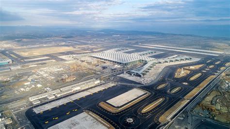 Türkei Recep Tayyip Erdogan eröffnet neuen Flughafen in Istanbul DER