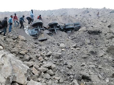 सीएम ने क्या कहा ? Ten dead in Jharkhand mine cave-in, probes ordered