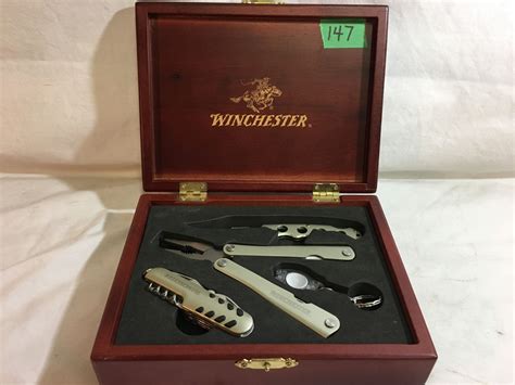 Two piece wooden display box. Winchester Cutlery Set