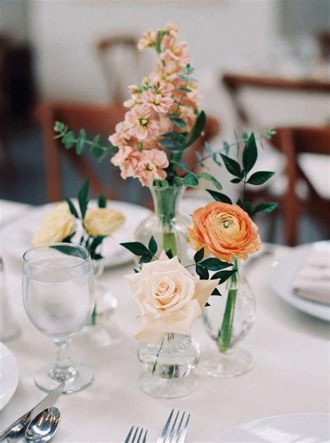 Lovely Bud Vase Centerpiece Decor Ideas For Your Dining Table Bud