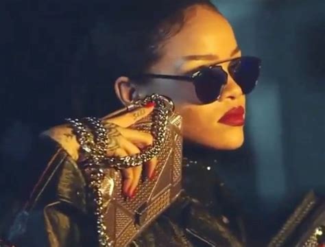 Rihanna Fuite Des Images De La Nouvelle Campagne Dior Nil Mirum