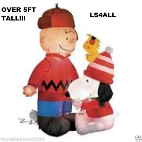 Christmas Peanuts Charlie Brown And Snoopy Airblown Inflatable Yard Decor