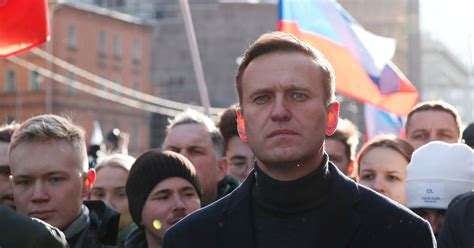 Dat gebeurde nadat de politie een appartement van de familie navalny had doorzocht. Duitse ambassadeur in Moskou op het matje in zaak-Navalny ...
