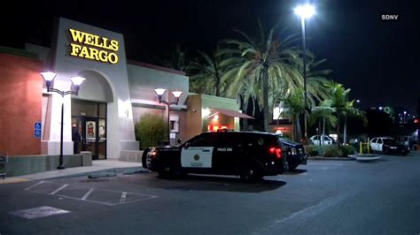 ‘a Hot Pocket Man Breaks Into Wells Fargo Bank In San Diego