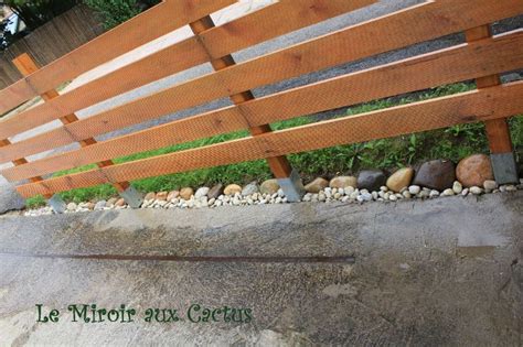 Excellente alternative au bois, la matière composite sera idéale pour un plancher de terrasse ultra. Une clôture sur-mesure ! - Le Miroir aux Cactus