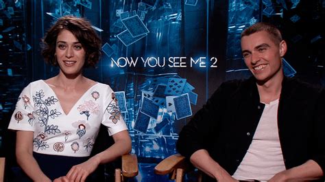 Now you see me 2 is just for sheer entertainment though at 129 minutes it is asking a bit too much from the audience. 'Now You See Me 2' Cast Shows Off Their Magic Skills ...