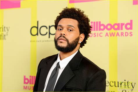 The Weeknd Spotted Kissing Rumored Girlfriend Simi Khadra At His Birthday Party In Las Vegas