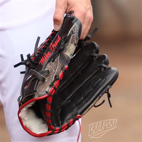 What Pros Wear Mike Trouts New Rawlings Glove The Prosmt27