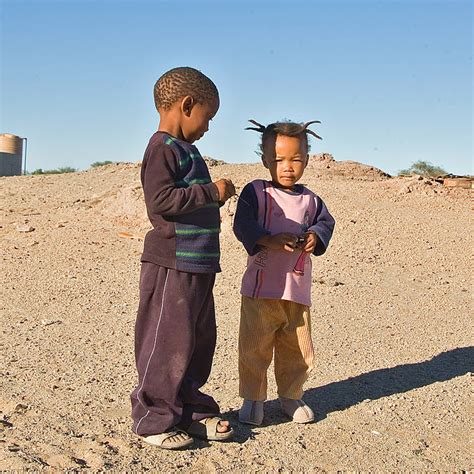 NAMA PEOPLE: ABORIGINAL PEOPLE OF SOUTH AFRICA THAT FORMS PART OF THE ...