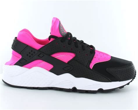 ✔️ la chaussure nike air huarache est fabriquée avec une empeigne en cuir synthétique et semelle en mousse avec l?amorti air encapsulé pour un meilleur confort. Nike Air Huarache Femme NOIR/ROSE 634835-604