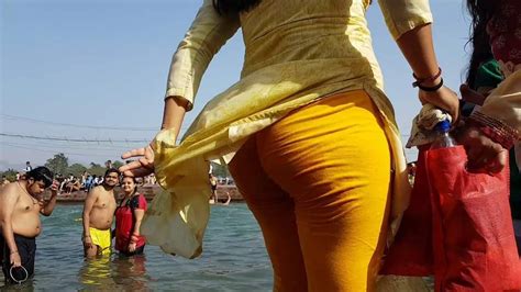 Pin By Dhanashekar On Leggings Desi Beauty Beauty Girl Indian Actresses