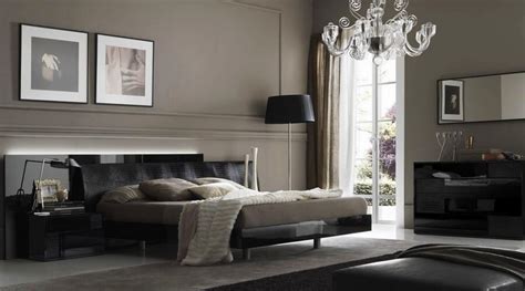 The 13 Most Elegant And Dramatic Masculine Bedroom Designs Ever