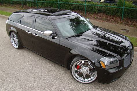 This new magnum is dodge's first car to use the new chrysler lx platform, shared with the chrysler 300. 2005 DODGE MAGNUM RT CUSTOM WA... Auctions Online | Proxibid