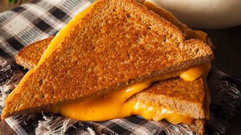 Grilled Cheese Lovers Have More Sex Are More Charitable Youtube