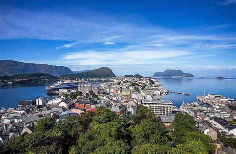 Tours In Alesund Visit Norway Uniktur