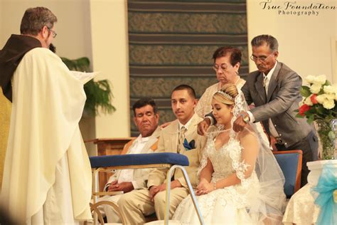 Lalo mora el rey de mil coronas. Hendersonville, NC Wedding Photography | Juan + Nidia