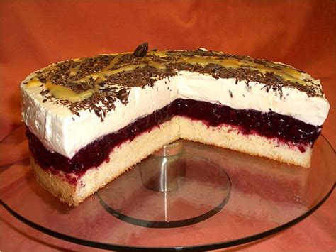 Melde dich an oder registriere dich um kommentare schreiben zu können leckerer kuchen und sehr verfasst von sevi2106 am 29. Schwarze Johannisbeer Sahnetorte | Das Kaffeehaus Rostock