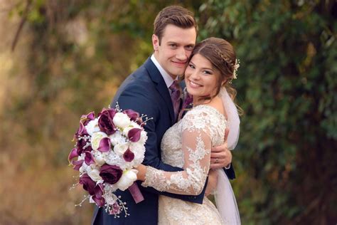 Tori Bates Marries Bobby Smith At Duggar Attended Wedding