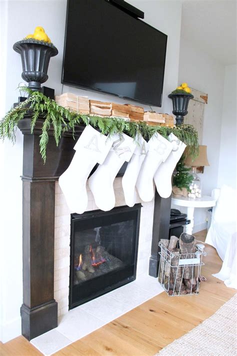 28 Farmhouse Mantel Decor Ideas To Make Your Home Unforgettable For