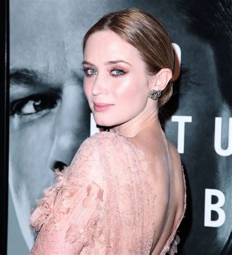 Emily Blunt Shocked By Citizenship Joke Outrage Young Hollywood