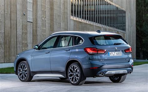 The 2020 bmw x1 blends crossover style with hatchback practicality. BMW X1 xDrive28i 2020 | SUV Drive