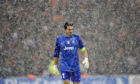 Find and download buffon wallpapers wallpapers, total 38 desktop background. 9 beautiful photos of a Champions League game in the snow ...