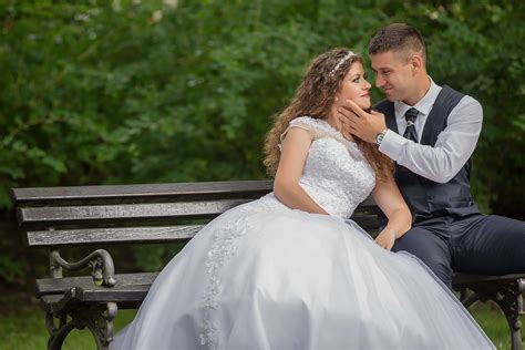 Free Picture Kiss Bride Groom Sitting Bench Engagement Romance