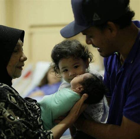 Nah, kamu tak perlu khawatir lagi, seruni akan memberikan beberapa ucapan ulang tahun yang singkat namun memiliki makna yang dalam. "Syukur...Dapat Anak Lelaki" - Ini Foto Baby Kedua Yusry ...