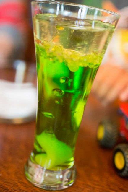 What are the ingredients in a homemade lava lamp? How to Make a Lava Lamp Without Alka Seltzer | Hands On As ...